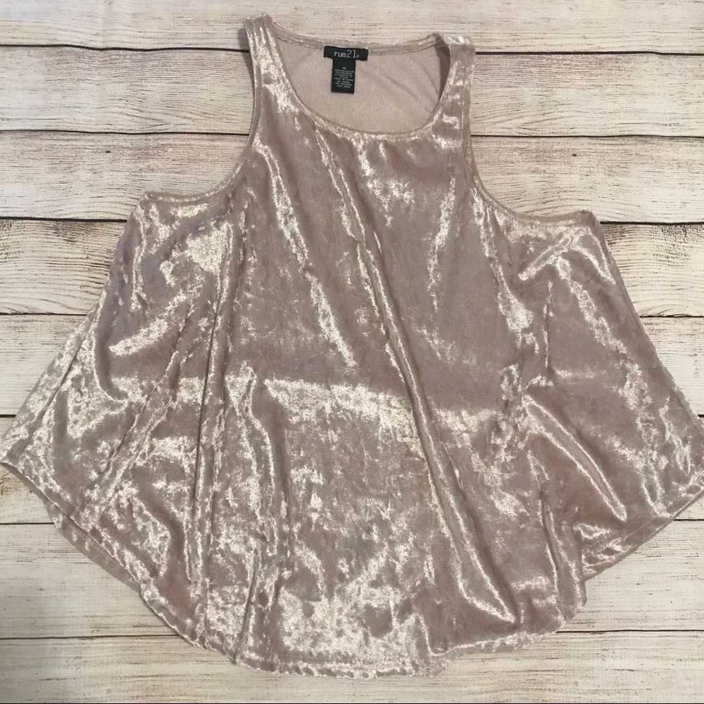 2 for $15❗️Blush pink velvet top